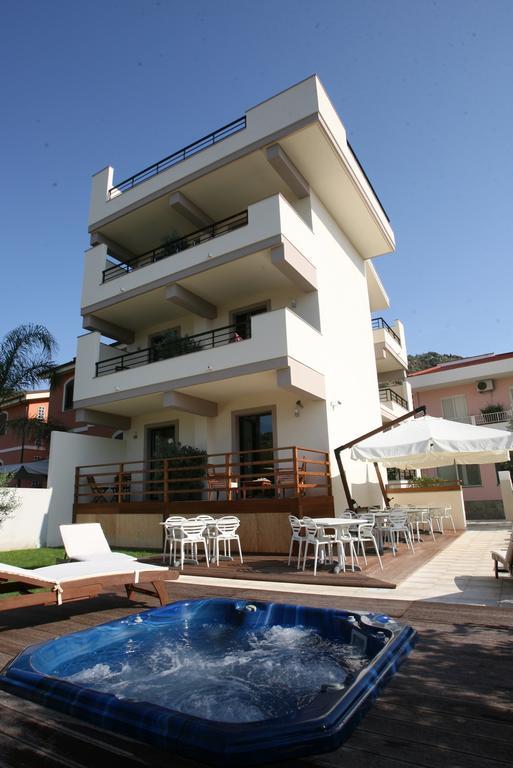 Le Formiche Bed and Breakfast Μιλάτσο Εξωτερικό φωτογραφία