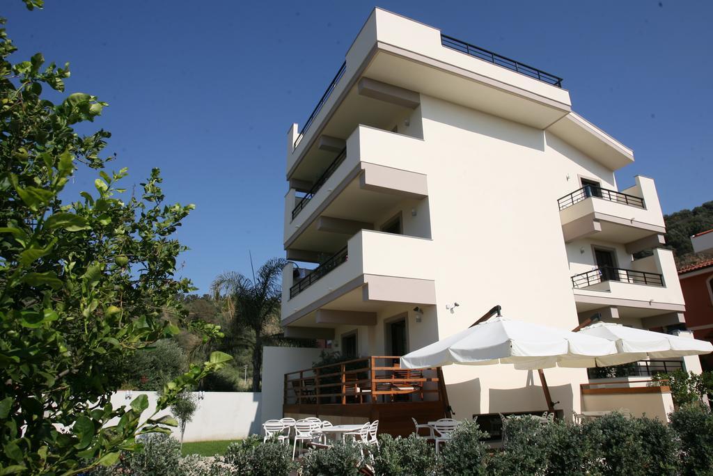 Le Formiche Bed and Breakfast Μιλάτσο Εξωτερικό φωτογραφία